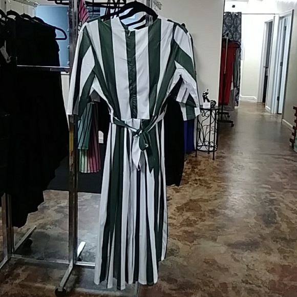 💘DRESS DRESS !! - Picture 2 of 2